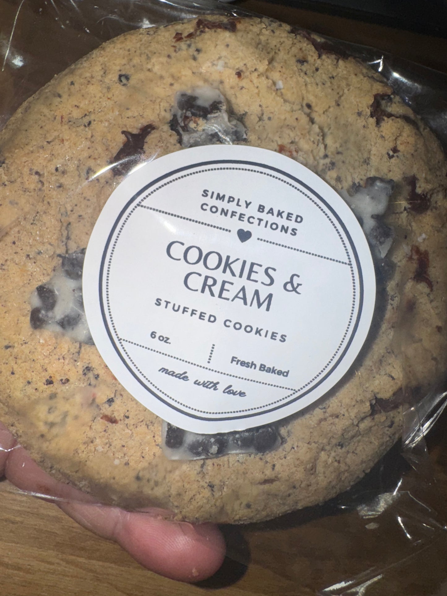Cookies & Cream Stuffed Cookie
